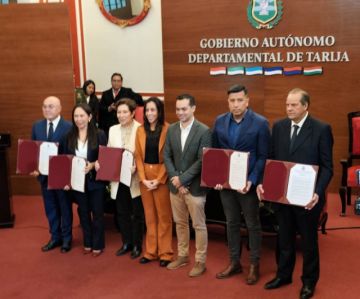 Gobernadora María René Soruco presenta a su equipo y fija prioridades de gestión