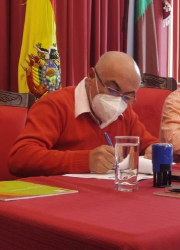  Hugo Vladislavic asume la secretaría de Obras Públicas