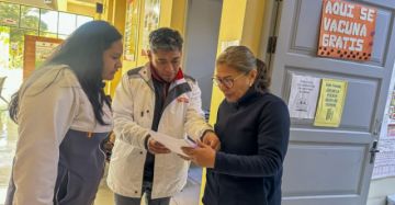 Alcaldía de Tarija  entrega insumos  médicos quirúrgicos 