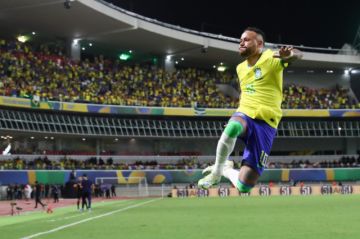Neymar fue convocado por Ancelotti en Brasil