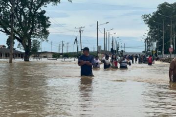Ecuador: piden activar plan ante fenómeno El Niño
