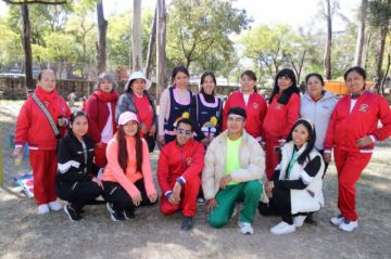Plantel docente administrativo de la Unidad Educativa Óscar Alfaro