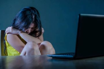 Adolescente es sentenciado por difundir material íntimo de su novia