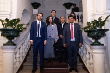 Gobernadora tarijeña lidera pedido de gobernadores por más autonomía y recursos