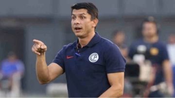 Florentín asume el mando de Oriente Petrolero