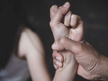 Lo denuncian por agredir físicamente a su ex cuñada