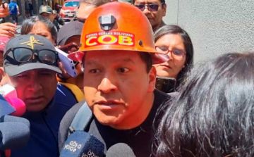 Anulan la orden de aprehensión del ejecutivo de la COB, Mario Argollo