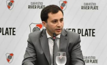 Presidente de River anuncia la salida de 15 jugadores 