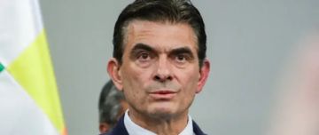 Paz insiste con el diálogo, convoca a Argollo y Salazar 