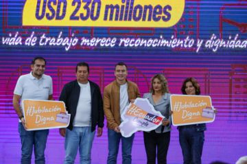 Gobierno de Ecuador paga $us 230 MM a jubilados