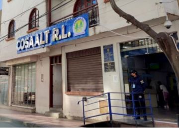 Vecinos denuncian incrementos de hasta el 80% en las facturas de agua