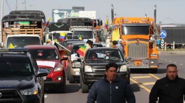 Colombia pone fin a la 'guerra comercial' con Ecuador