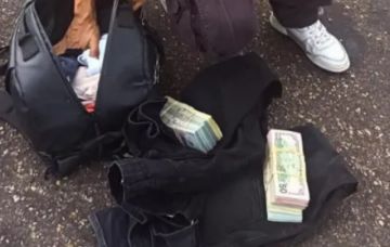 Secuestran fajos de dólares en una avioneta que tenía previsto partir de Santa Cruz a Trinidad