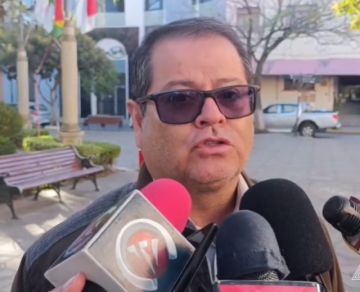 Mendoza asegura que "no hay problemas con medicamentos e insumos" en centros de Salud