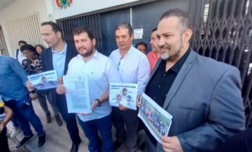 Comité pro Santa Cruz formaliza denuncia contra Evo