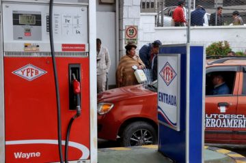 Decreto congela por 12 meses los precios de los carburantes
