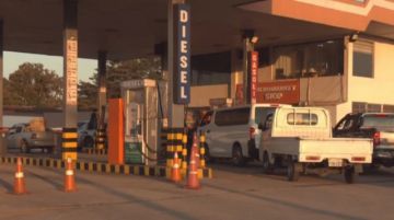 Continúan las filas por el diésel en los surtidores