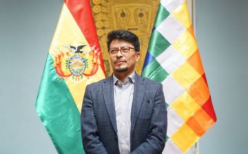 Rodrigo Paz designa al canciller Fernando Aramayo como ministro interino de Turismo