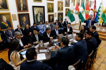 Humo blanco al nuevo Pacto Fiscal: Consulta el acuerdo de Gobierno y Gobernadores