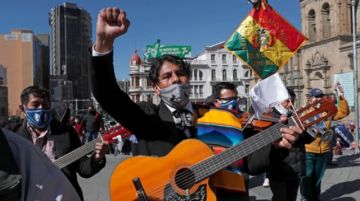 Bolivia no mide el empleo de sus propios artistas culturales