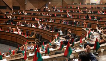Gobierno no descarta hablar “con cada asambleísta” para lograr la aprobación de sus leyes 