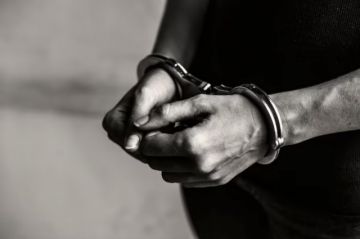 Lo denuncian por golpear y violar a una mujer