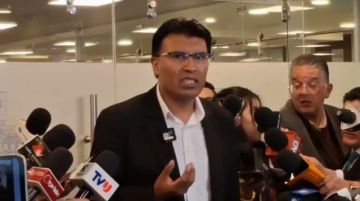 Nilton Condori se compara con Evo Morales tras su suspensión de ocho meses del Senado