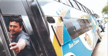 Empresas de buses paralizan actividades un 20% por crisis de carburantes