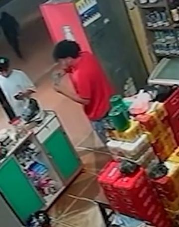 Adolescente de 16 años recibe cerca de 20 disparos en ataque a una licorería