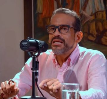 Confirman a Camacho como embajador en Paraguay  