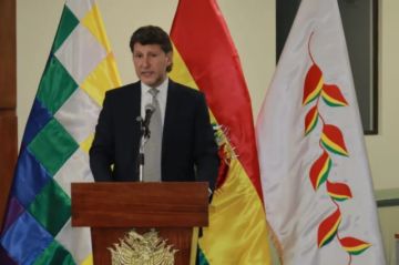 Álvaro Arias asume la Aduana y anuncia un proceso de institucionalización