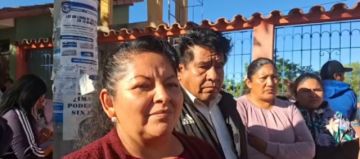 Padres de San Luis suspenden clases y rechazan a nueva portera por antecedentes de su hijo