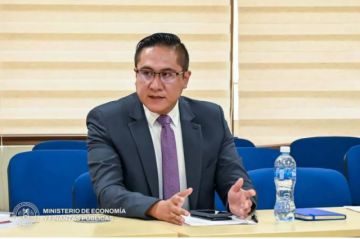Gobierno alista diálogo por incremento salarial