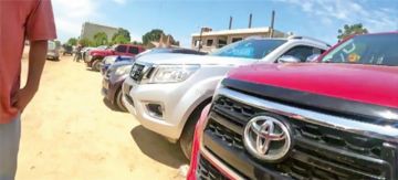 Bolivia y Chile recuperan 23 autos robados; hay 20 detenidos
