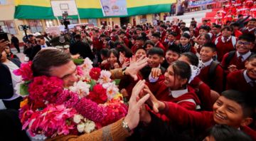 ¿Para que alcanza un bono estudiantil de 300 bolivianos?