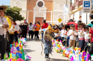 Entrada de compadritos en San Lorenzo (Fotos)