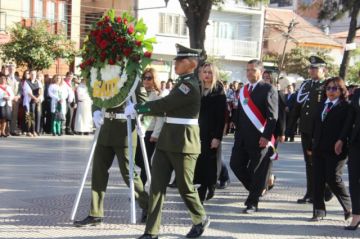 Presentación de ofrendas florales y Tedeum en Homenaje al 198 Aniversario de Bolivia (Fotos)