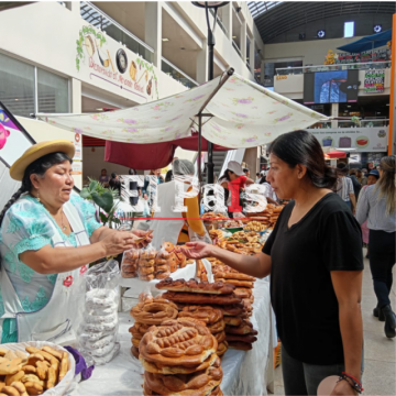 Feria de Todos Santos en el Mercado Central de Tarija (Fotos)