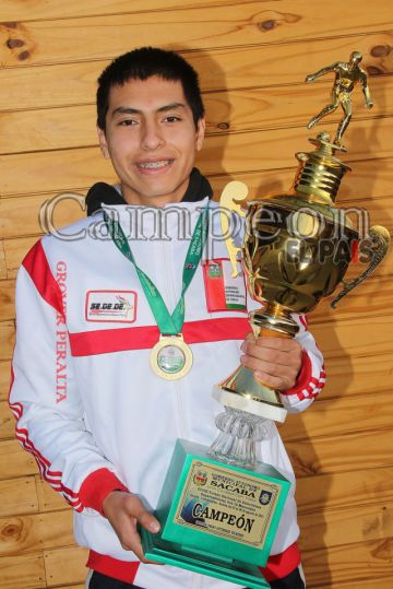 El plantel de la selección tarijeña que  conquistó el nacional Sub-20 de futsal 
