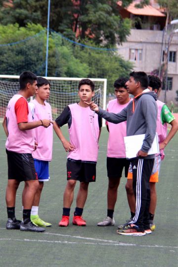 La razón por la que Pacheco aceptó dirigir la selección de Tarija