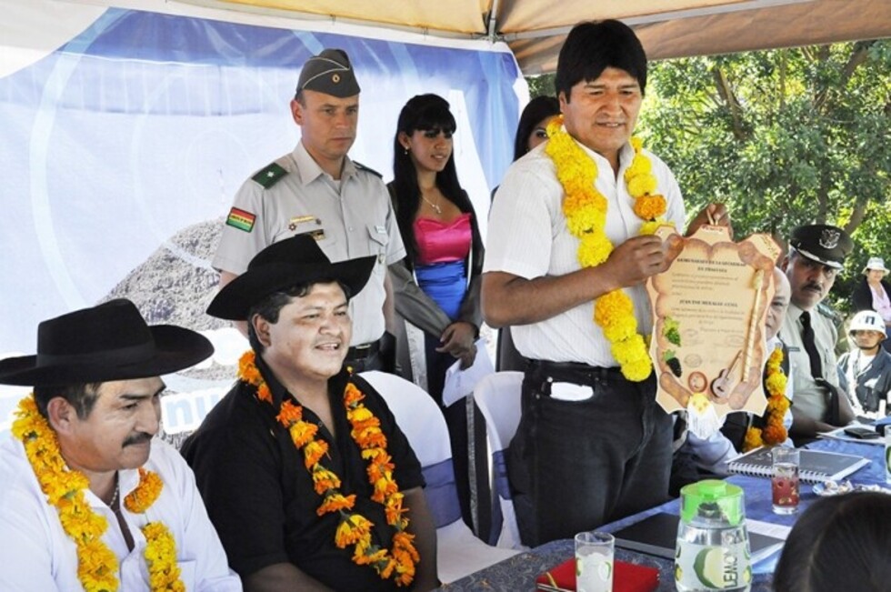 El MAS y los jarrones chinos