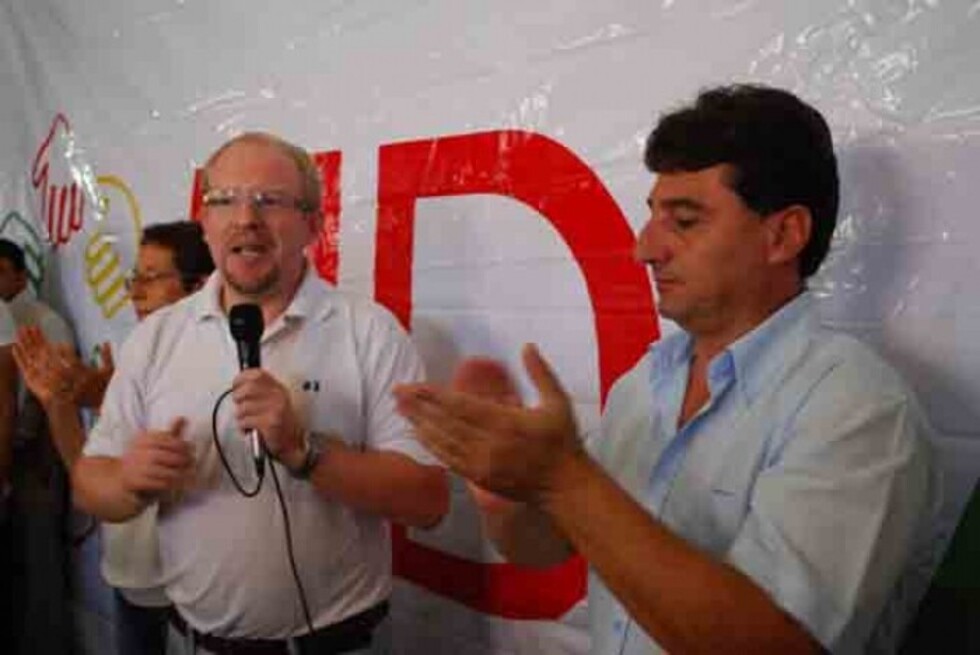 Escaramuzas de la Política: COMO VIEJOS AMIGOS