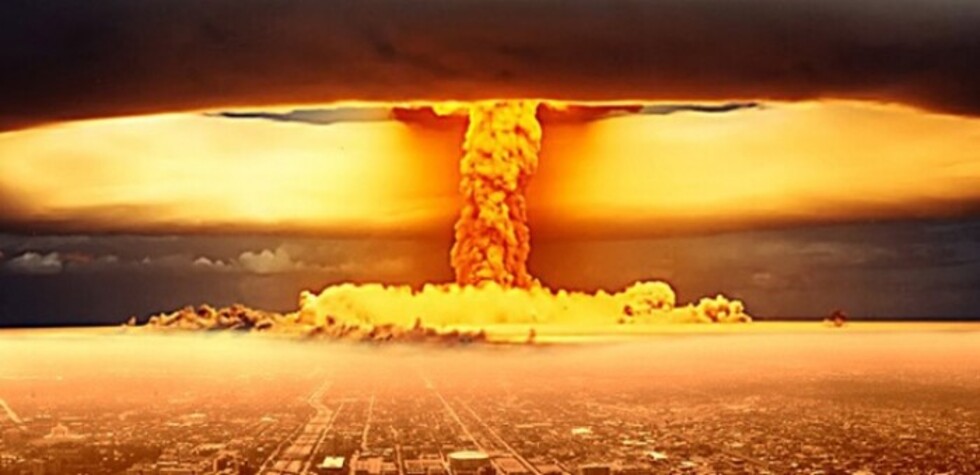 Carrera nuclear y cambio climático adelantan apocalipsis