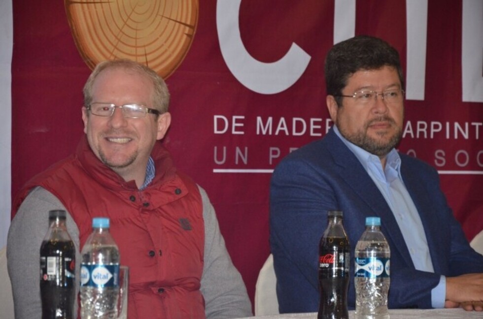 La U sigue firme