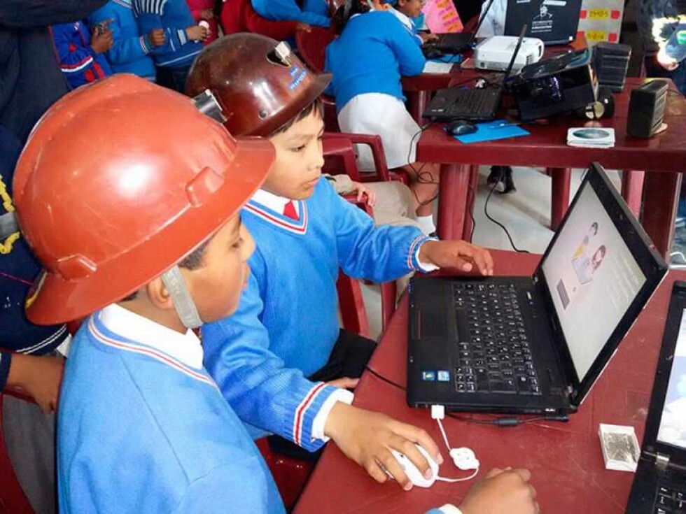 Uso de TICs en Bolivia es bajo comparado con Latinoamérica