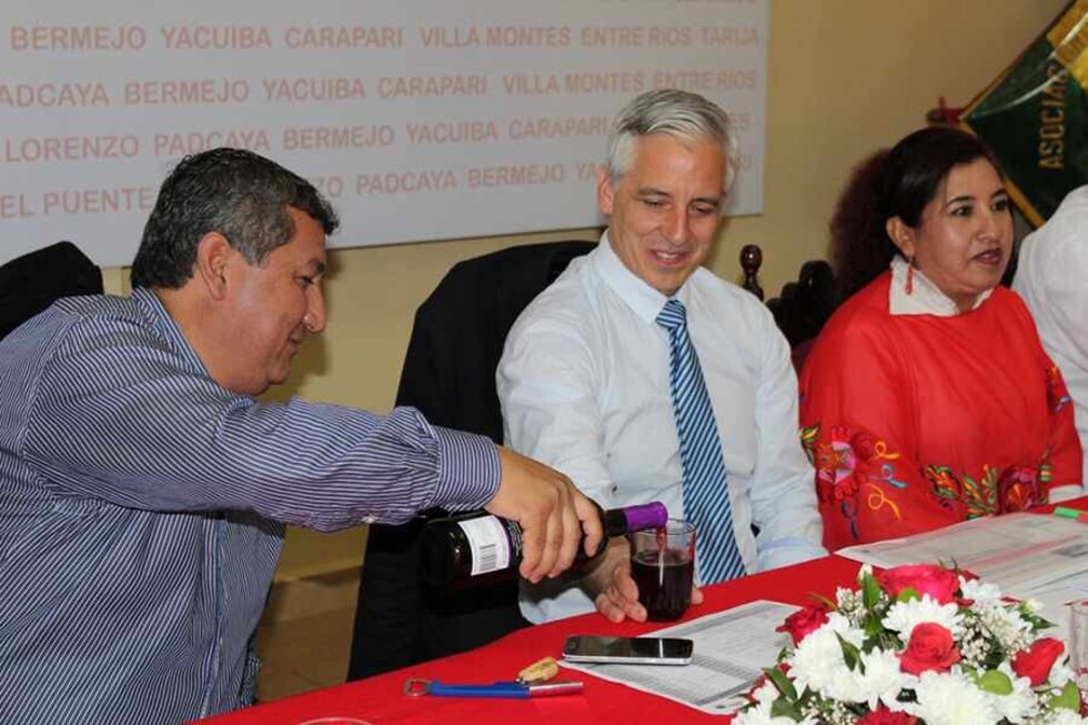 Con unos vinitos…
