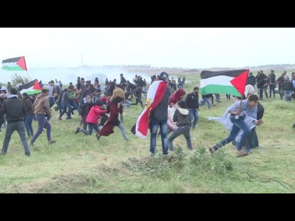 10 palestinos muertos y cientos de heridos en la frontera con Gaza