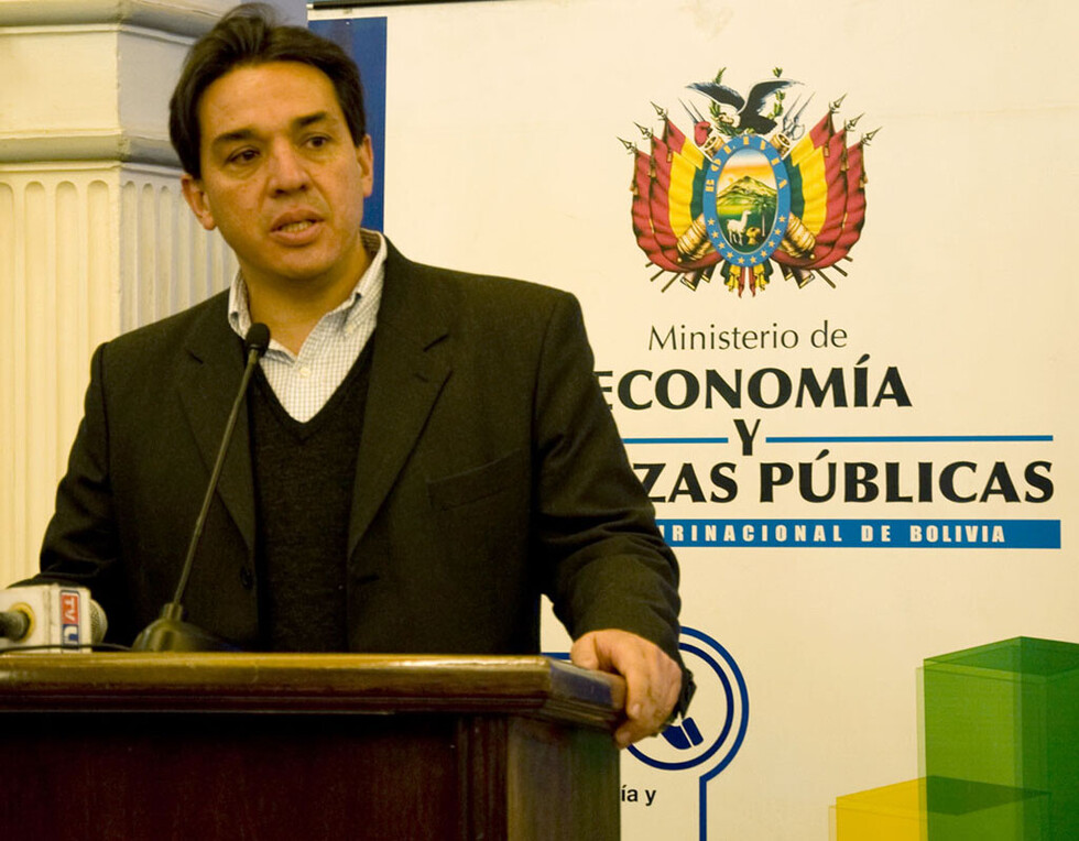 Gobierno definirá incremento salarial en base al crecimiento del PIB y la inflación