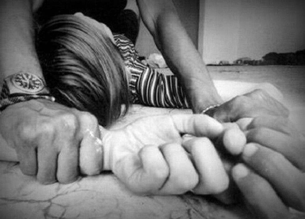 Engañó a su ex pidiéndole ayuda y luego la violó