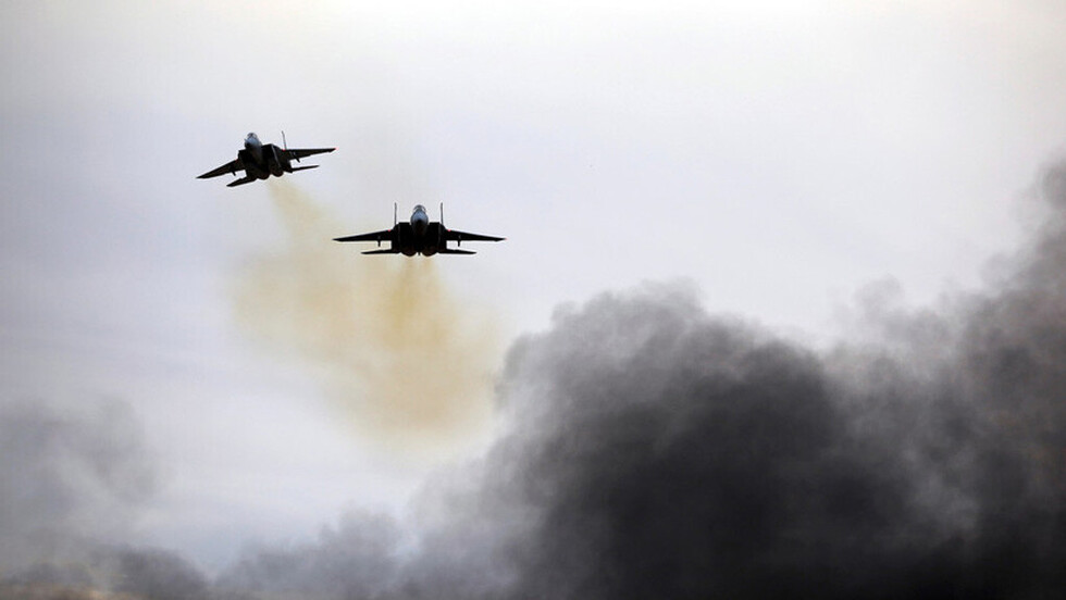 Israel ataca objetivos en Gaza, muere un palestino